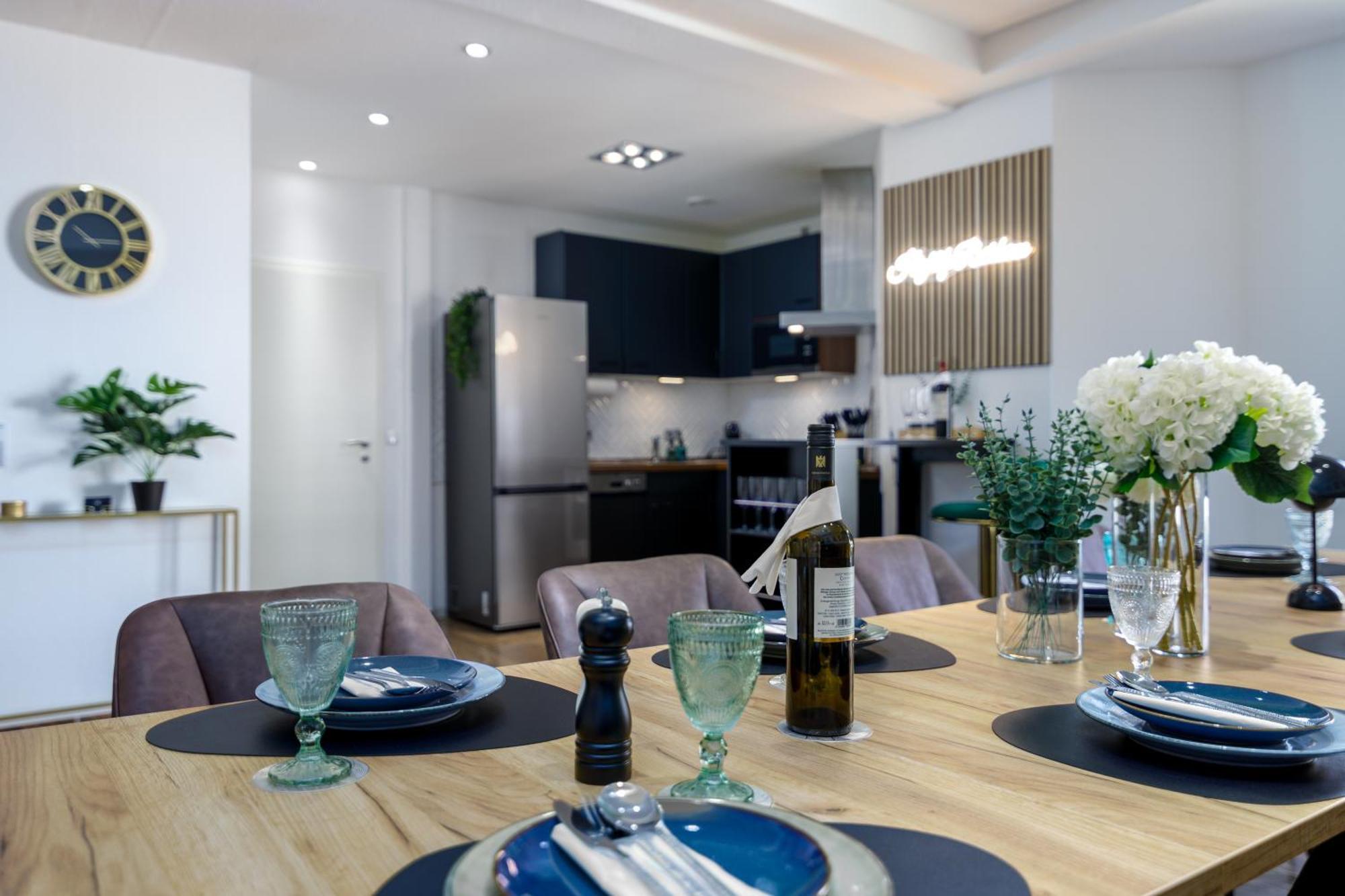 Highlife Apartment One Wiesbaden Wilhelmstrasse Exterior photo